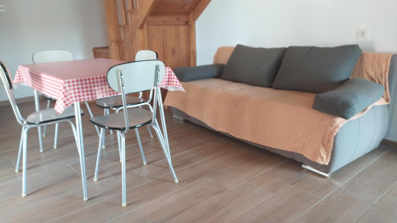 Holiday Home Pernat Bagian luar foto