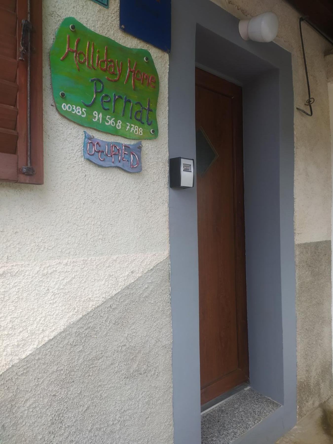 Holiday Home Pernat Bagian luar foto